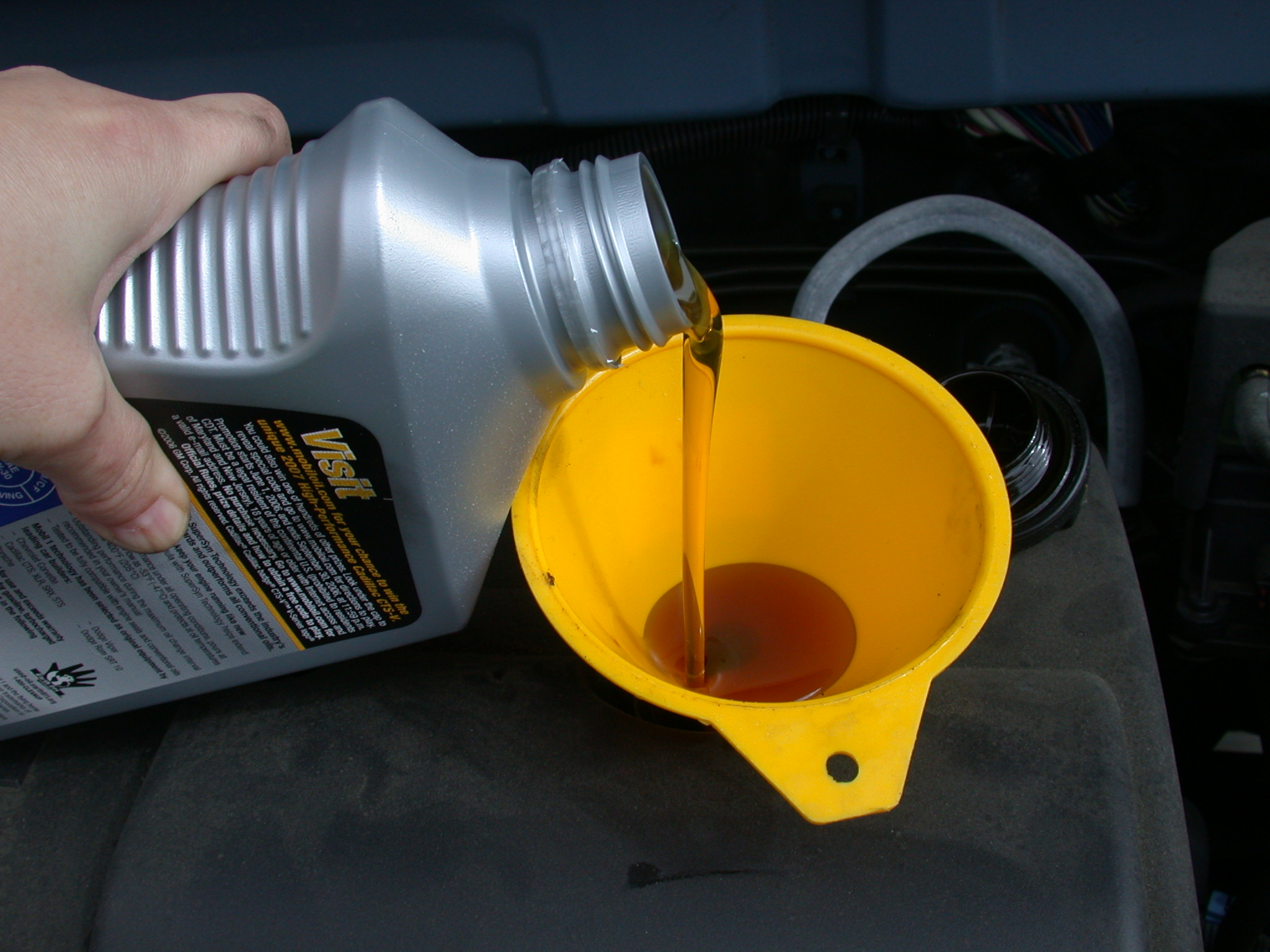 Motor Oil -- Which Is Best For Your Vehicle?